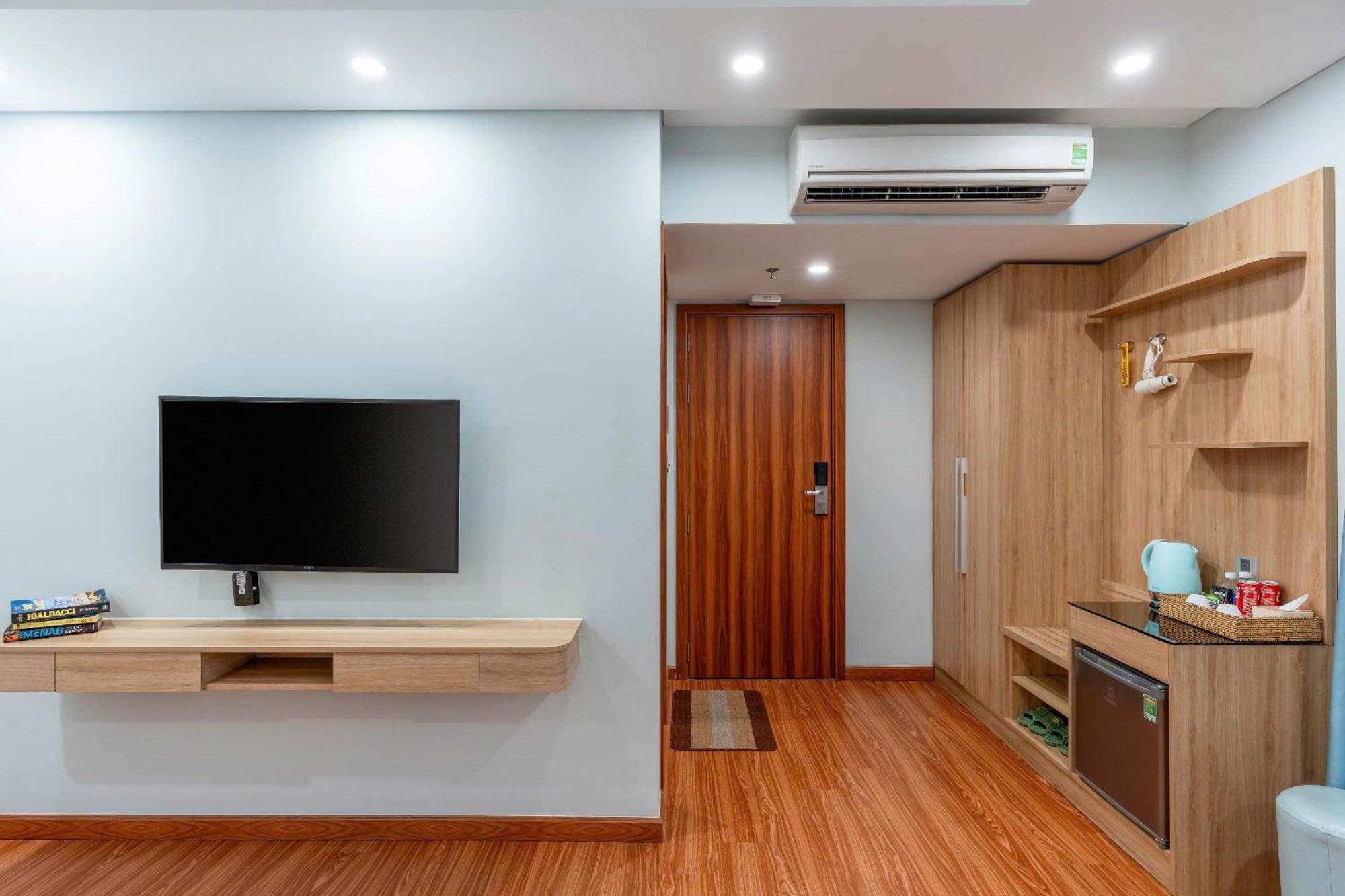 Hummer Hotel & Apartment Da Nang Beach Extérieur photo