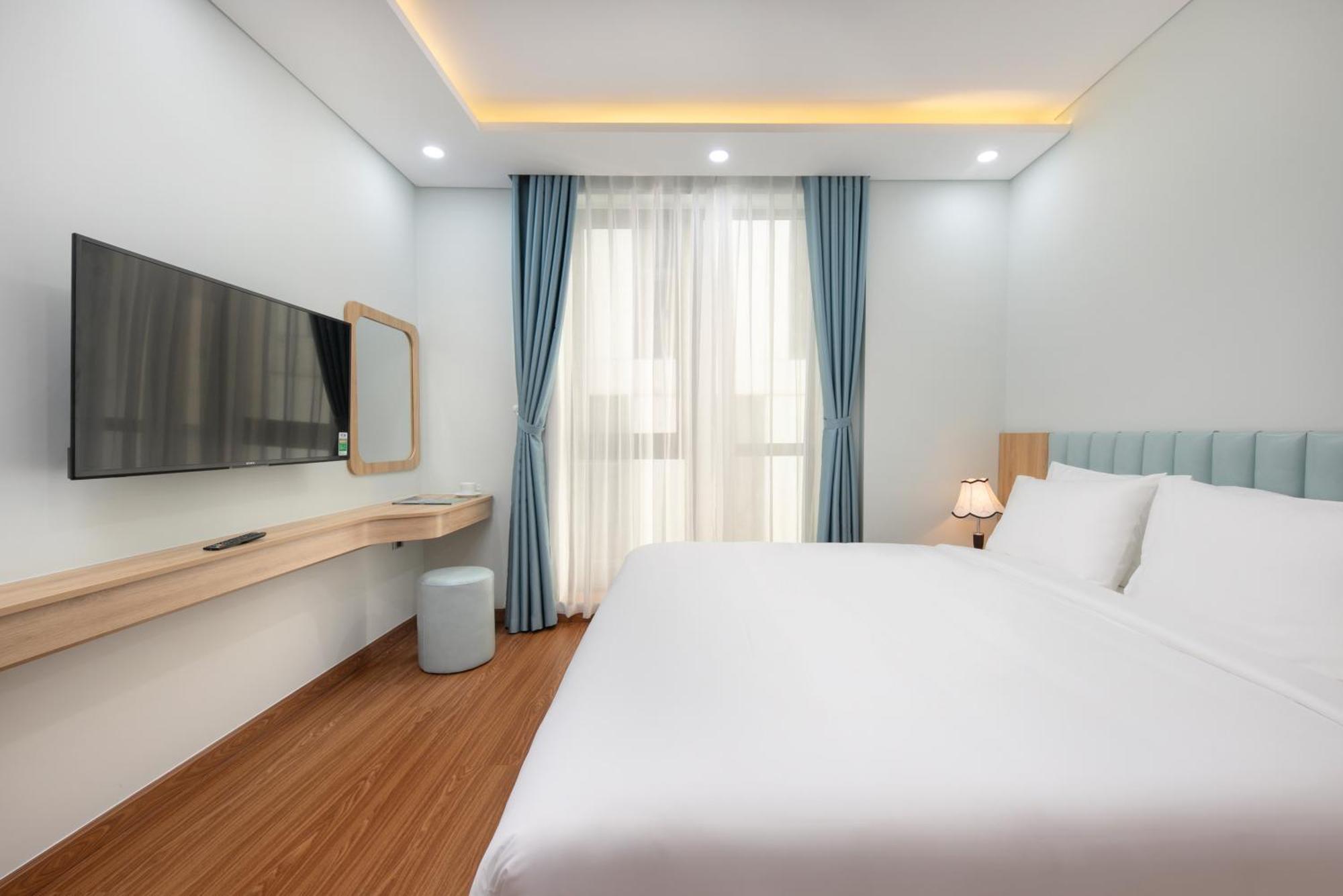 Hummer Hotel & Apartment Da Nang Beach Extérieur photo